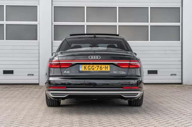 Audi A8 (2021) thumbnail 16