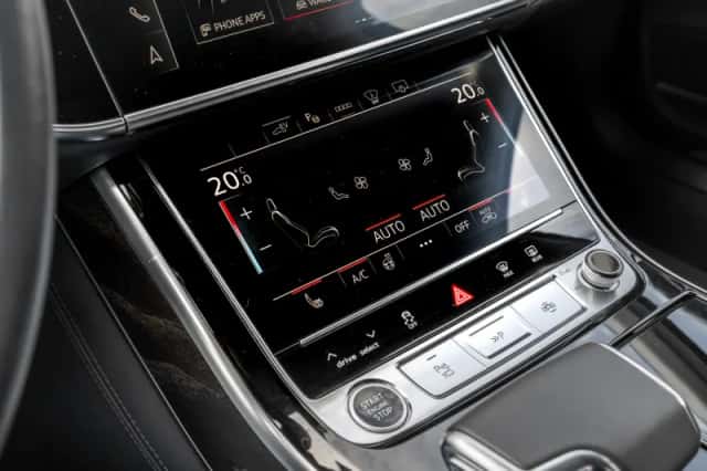 Audi A8 (2021) thumbnail 35