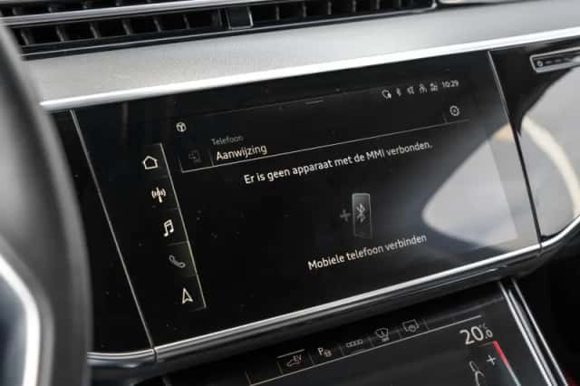 Audi A8 (2021) thumbnail 41