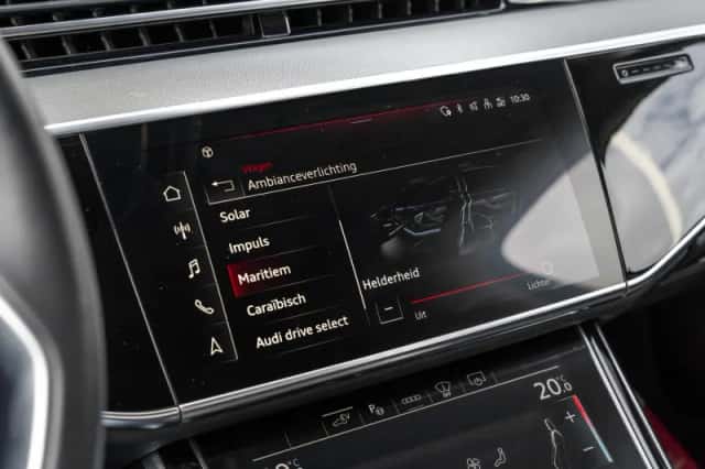 Audi A8 (2021) thumbnail 46