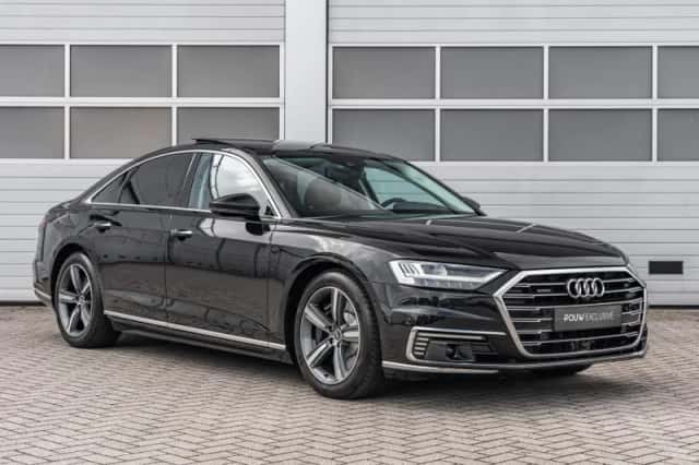Audi A8 (2021) thumbnail 9