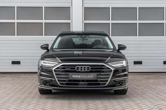 Audi A8 (2021) thumbnail 10