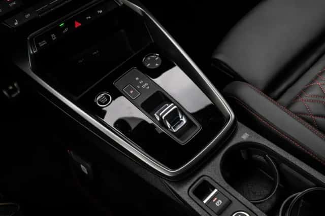 Audi A3 (2024) thumbnail 25