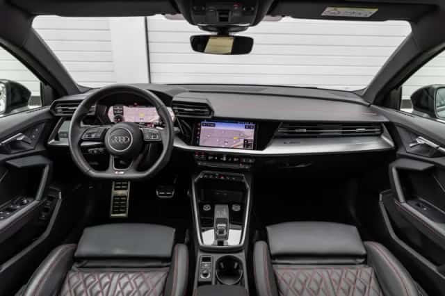 Audi A3 (2024) thumbnail 4