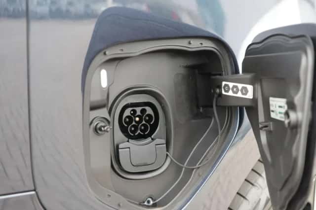 Volkswagen ID. Buzz (2023) thumbnail 16