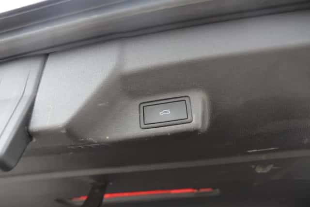 Volkswagen ID. Buzz (2023) thumbnail 22