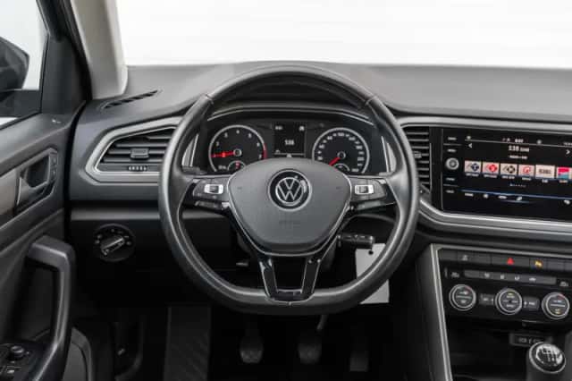 Volkswagen T-Roc (2021) thumbnail 30