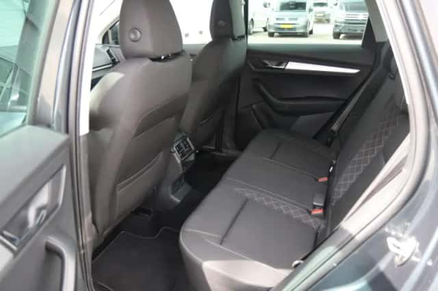 Škoda Karoq (2021) thumbnail 18