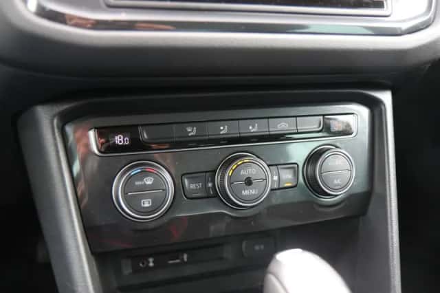 Volkswagen Tiguan (2017) thumbnail 26