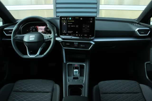 SEAT Leon (2026) thumbnail 5