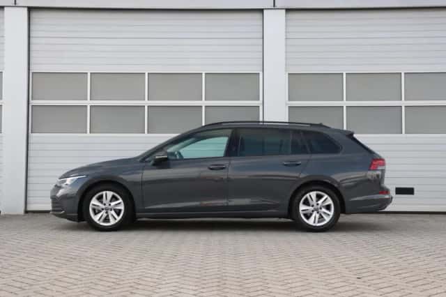 Volkswagen Golf (2022) thumbnail 12