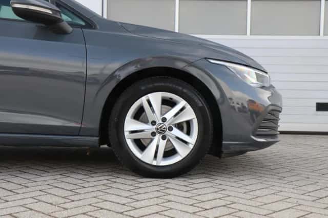 Volkswagen Golf (2022) thumbnail 13