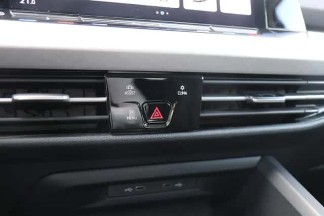 Volkswagen Golf (2022) thumbnail 26