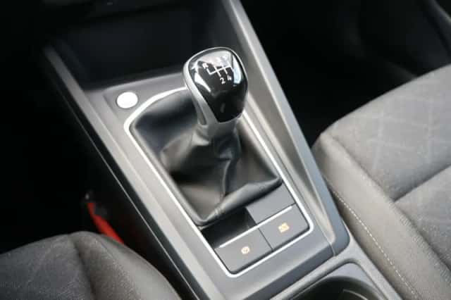 Volkswagen Golf (2022) thumbnail 27