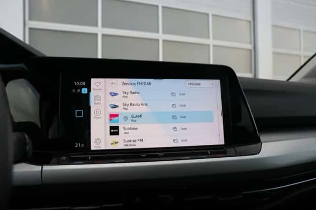 Volkswagen Golf (2022) thumbnail 31
