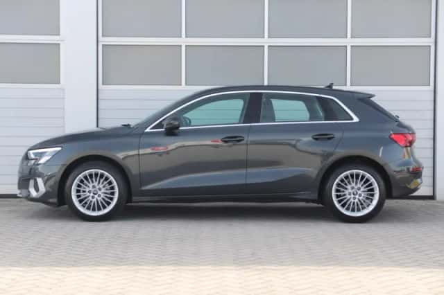 Audi A3 (2024) thumbnail 10