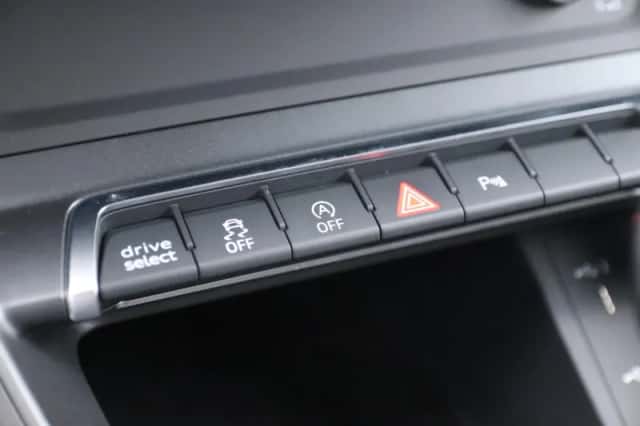 Audi Q3 (2022) thumbnail 24