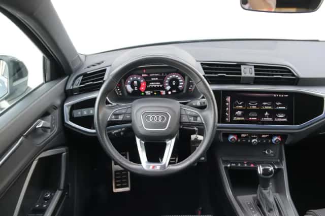 Audi Q3 (2022) thumbnail 42
