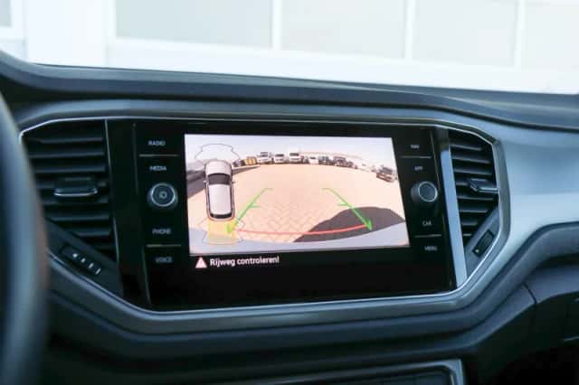 Volkswagen T-Roc (2020) thumbnail 26