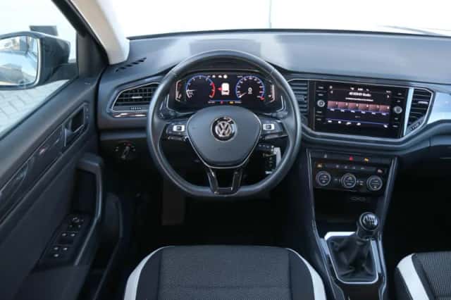 Volkswagen T-Roc (2020) thumbnail 19