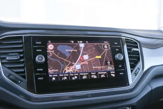 Volkswagen T-Roc (2020) thumbnail 23