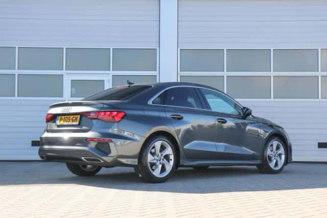Audi A3 (2022) thumbnail 2