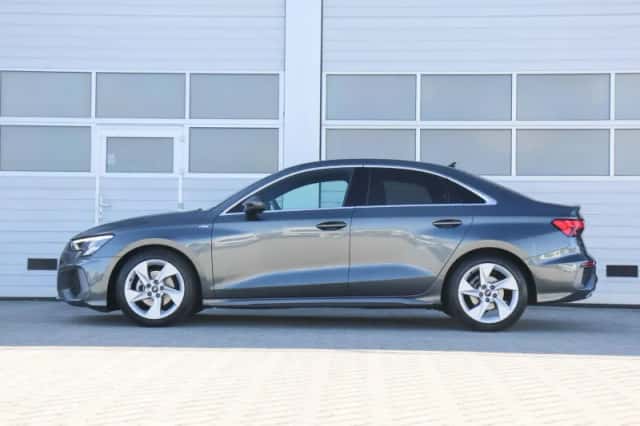 Audi A3 (2022) thumbnail 12
