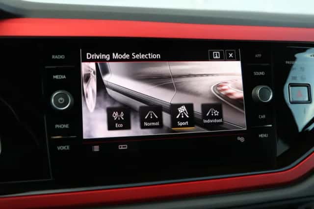 Volkswagen Polo (2020) thumbnail 26