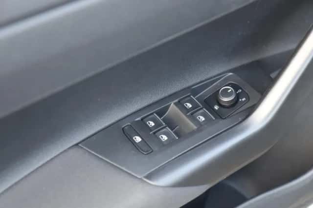 Volkswagen Polo (2020) thumbnail 29
