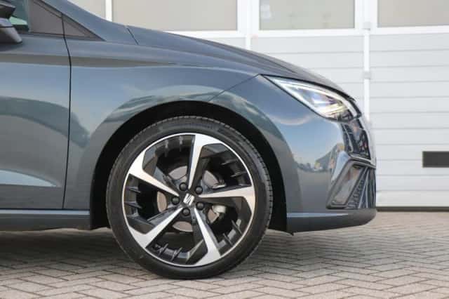 SEAT Ibiza (2022) thumbnail 13