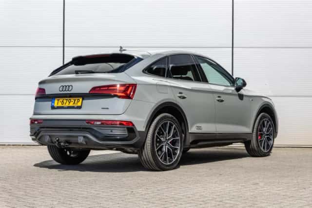 Audi Q5 (2021) thumbnail 2