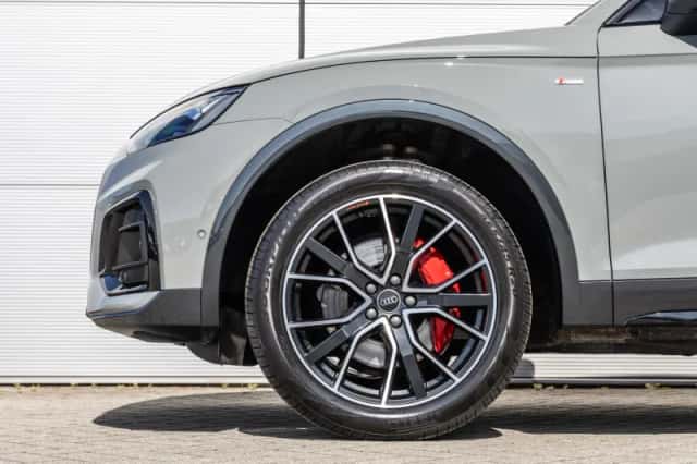 Audi Q5 (2021) thumbnail 15