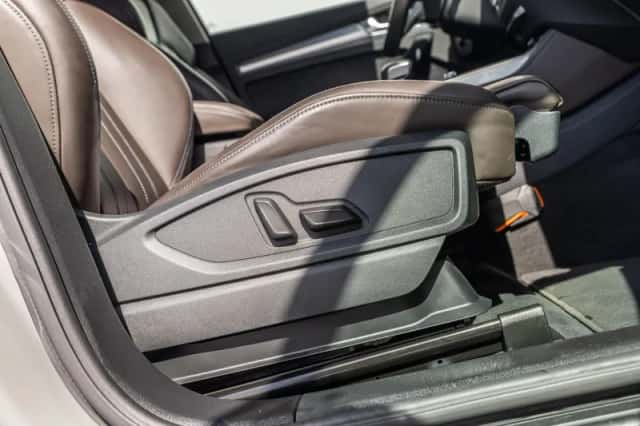Audi Q5 (2021) thumbnail 18