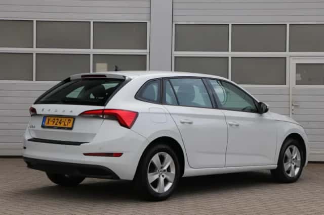 Škoda Scala (2024) thumbnail 2