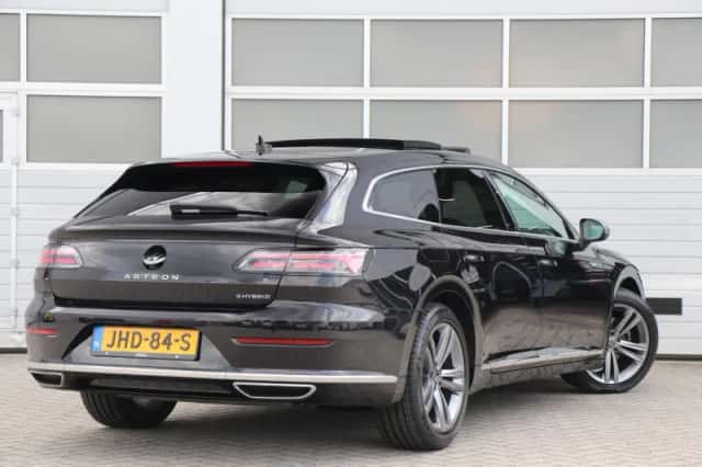 Volkswagen Arteon (2021) thumbnail 2