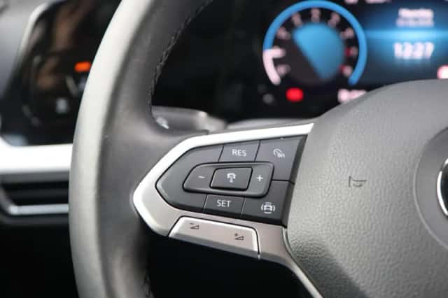 Volkswagen Golf (2021) thumbnail 20