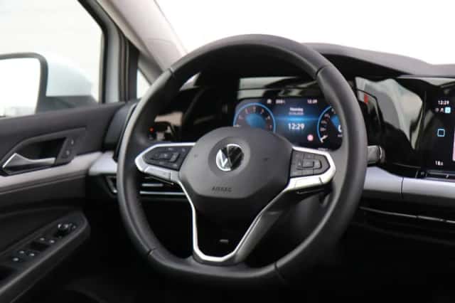 Volkswagen Golf (2021) thumbnail 29