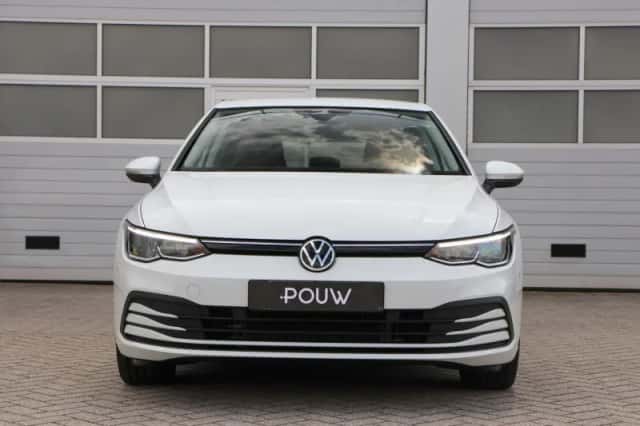 Volkswagen Golf (2021) thumbnail 8