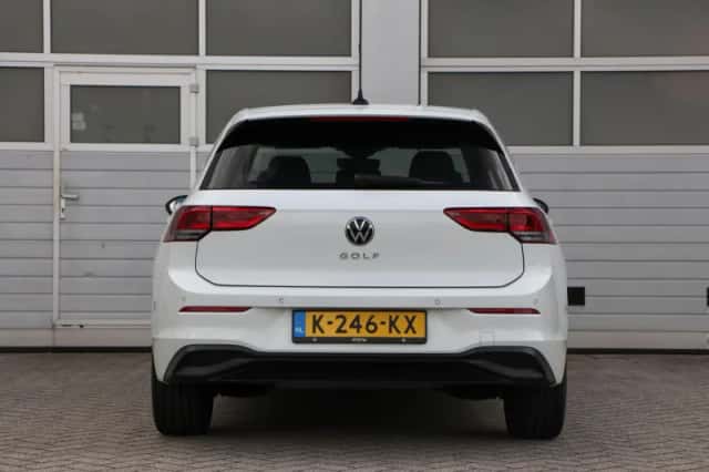 Volkswagen Golf (2021) thumbnail 10