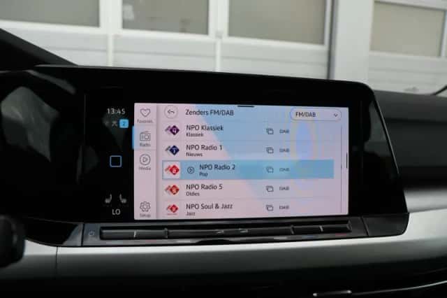 Volkswagen Golf (2020) thumbnail 31