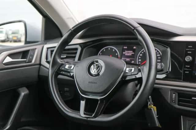 Volkswagen Polo (2018) thumbnail 31