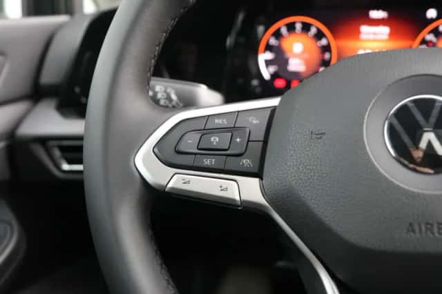 Volkswagen Golf (2020) thumbnail 21