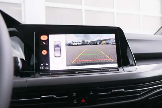Volkswagen Golf (2020) thumbnail 25