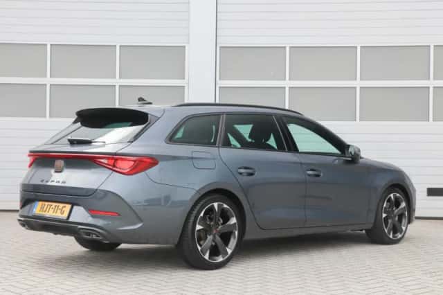 CUPRA Leon Sportstourer (2023) thumbnail 2