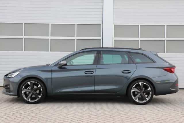 CUPRA Leon Sportstourer (2023) thumbnail 12