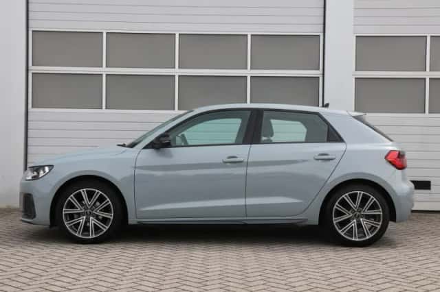 Audi A1 (2023) thumbnail 13