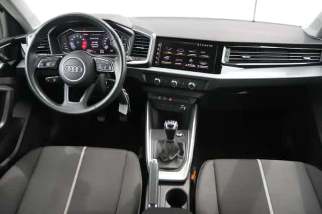 Audi A1 (2023) thumbnail 5