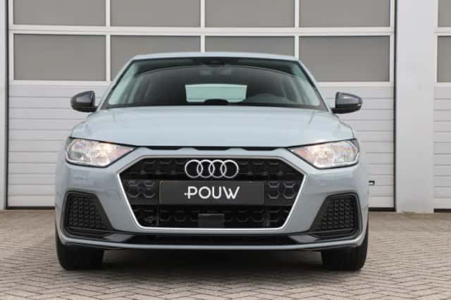 Audi A1 (2023) thumbnail 8