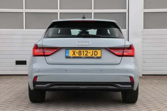 Audi A1 (2023) thumbnail 10