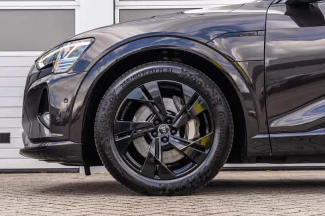 Audi Q8 e-tron (2024) thumbnail 15